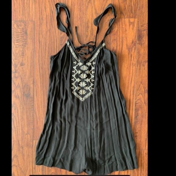 NWT Aeropostale shorts romper. Small - Picture 1 of 5